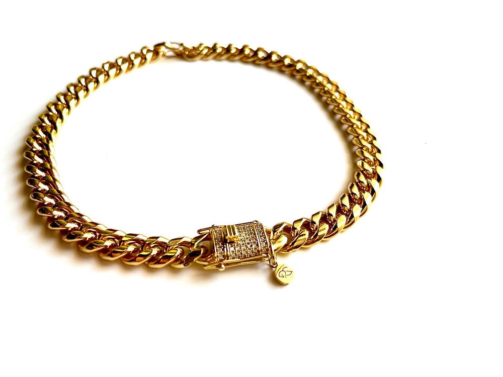 BARRETT CHOCKER - GOLD  | EQUESTRIAN JEWELRY | LUXURY EQUESTRIAN | STYLISH EQUESTRIAN - AtelierCG™