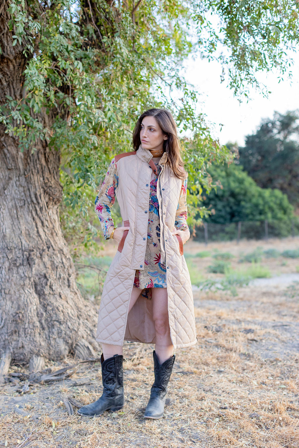 LIGHT WEIGHT MALIN VEST LONG - buckskin