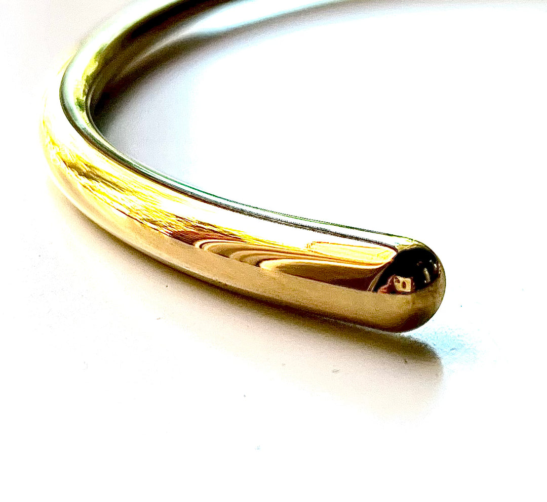 ARMANI CUFF CHOKER NECKLACE | gold