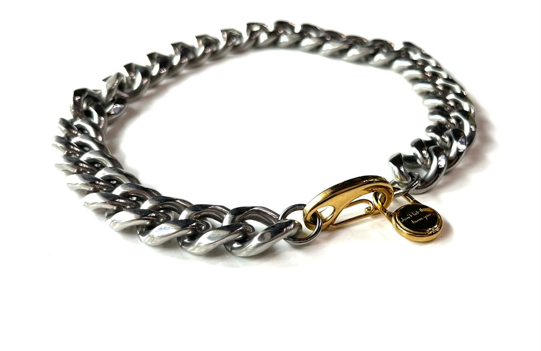 VELVET CHOKER 