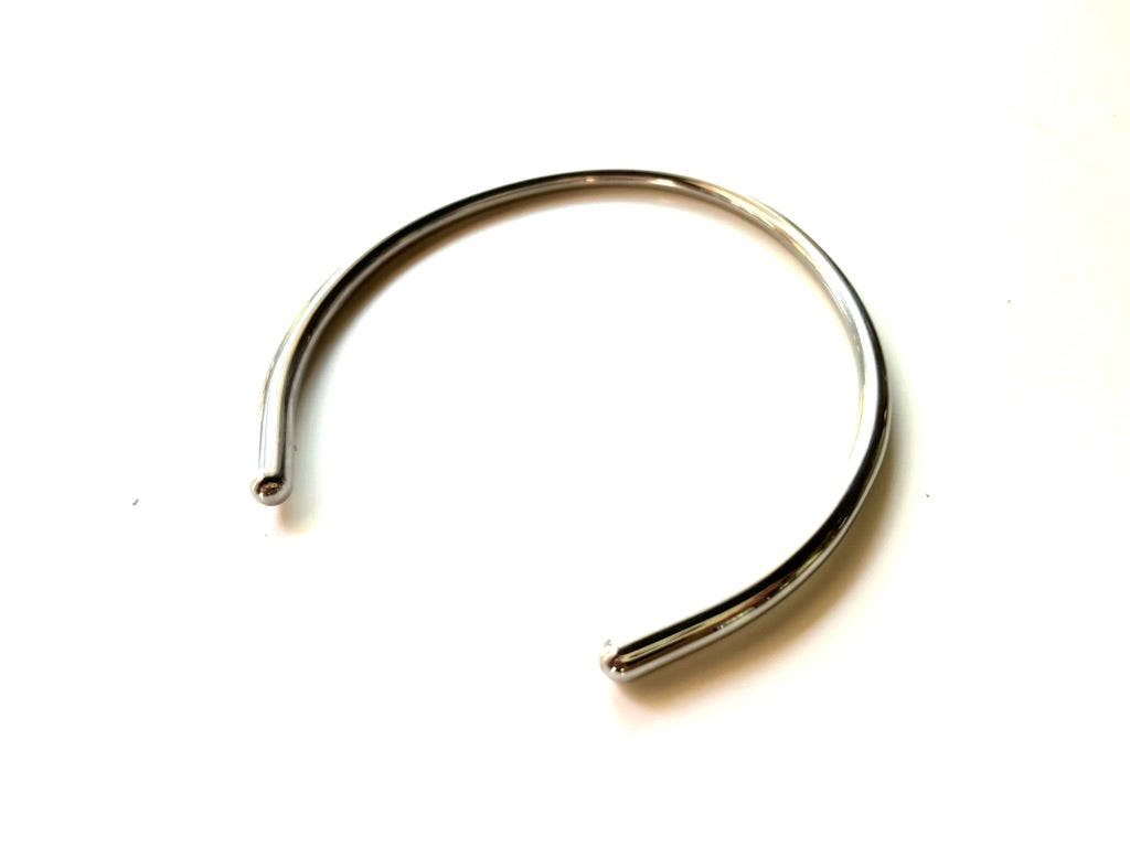 ARMANI CUFF CHOKER NECKLACE |silver