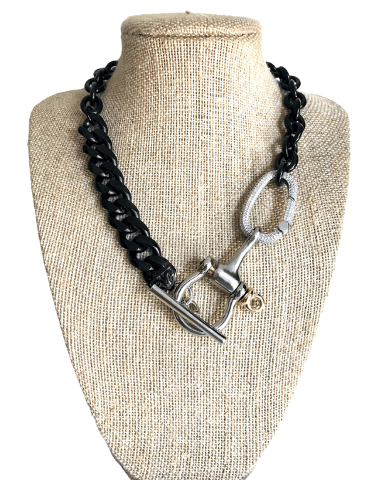 ARIES NECKLACE | black