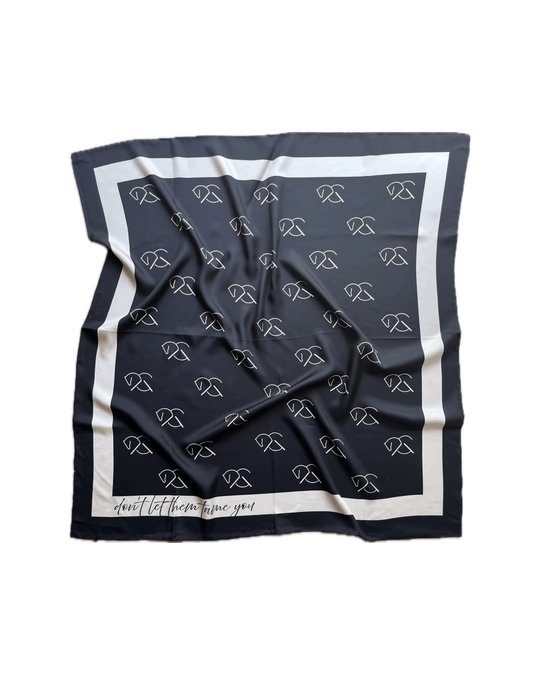 MALIN SILK SCARF | black
