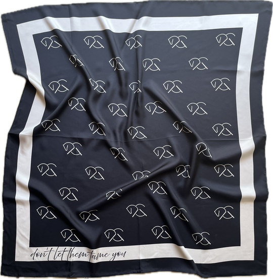 MALIN SILK SCARF | black