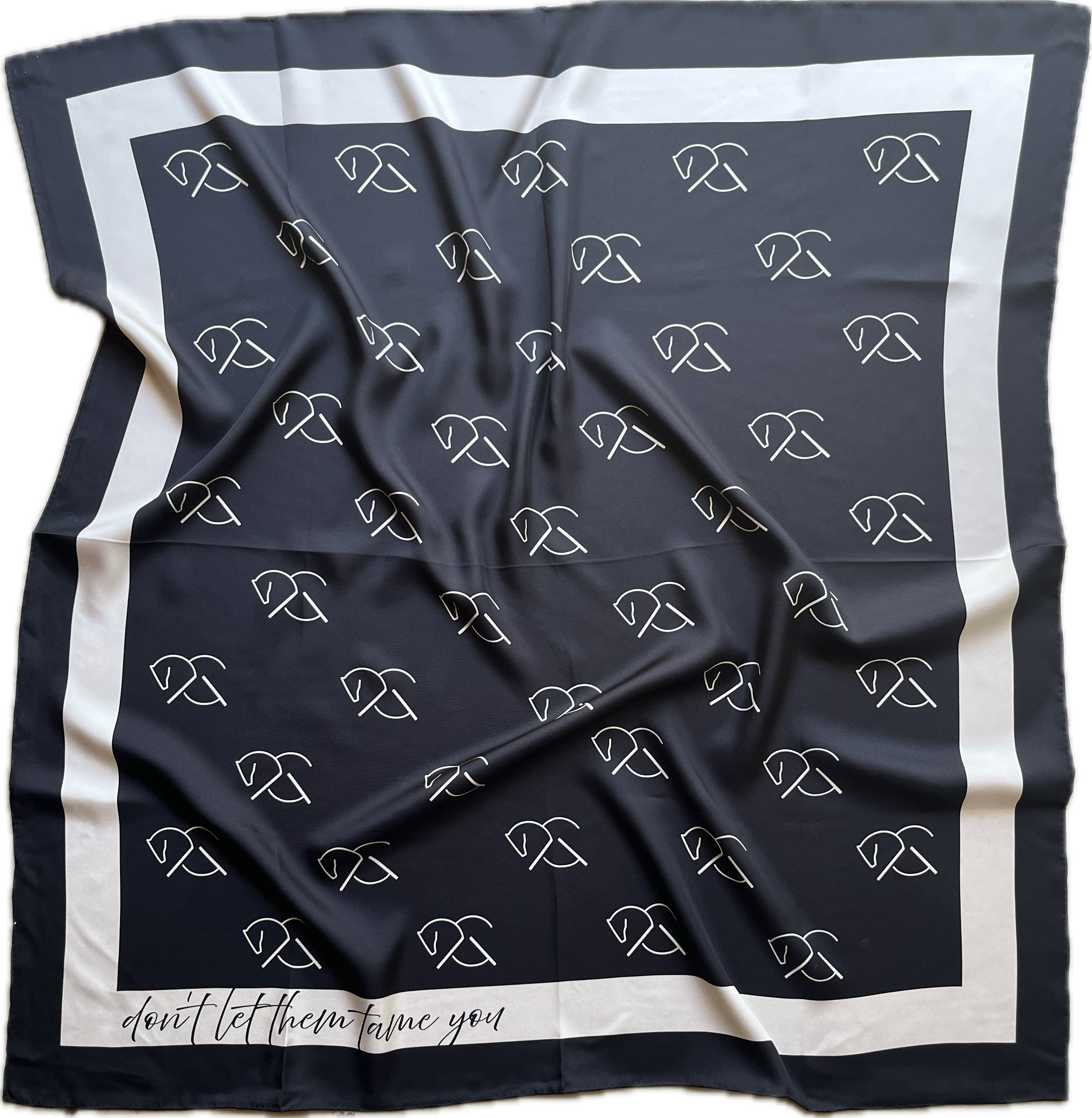 MALIN SILK SCARF | black