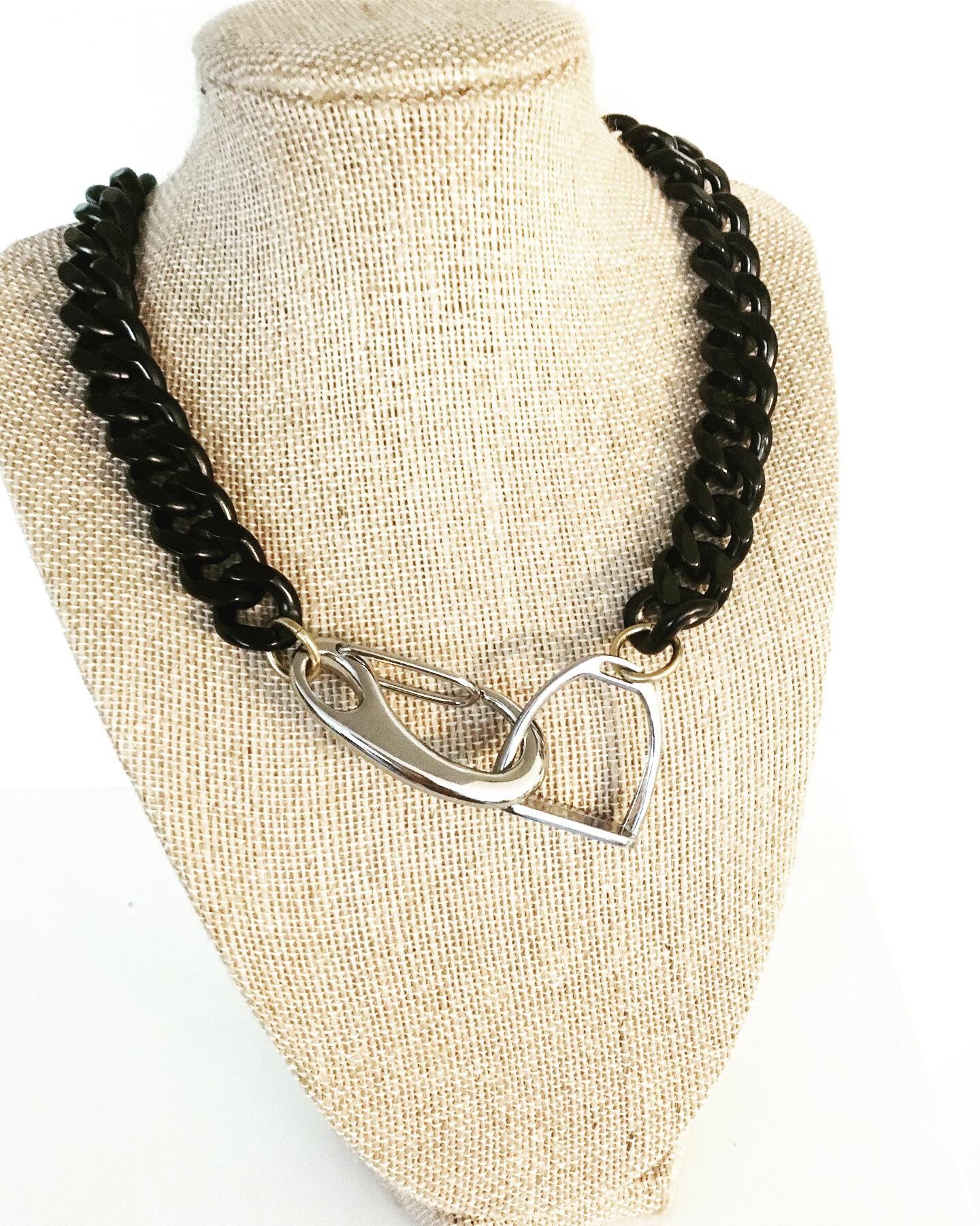 SIR BARTON CHOKER | Breeders Cup Limited | Equestrian Jewelry | Necklace - AtelierCG™